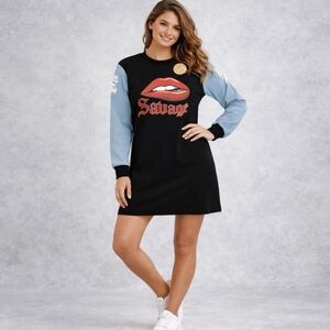 Black Graphic Dress Red Lips Denim Sleeves – Size M NWT